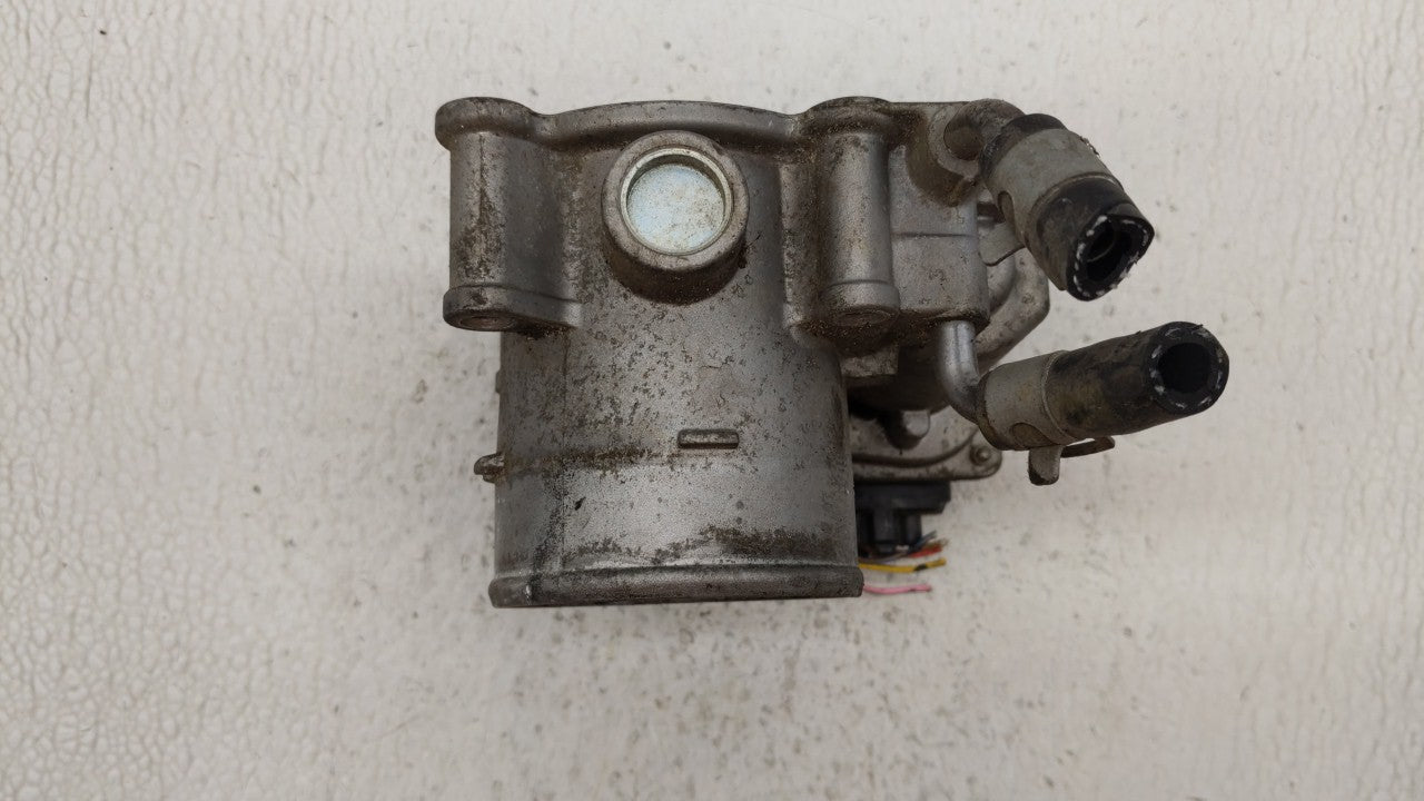 2014-2016 Kia Forte Throttle Body P/N:35100-2E400 Fits Fits 2012 2013 2014 2015 2016 2018 2019 OEM Used Auto Parts - Oemused