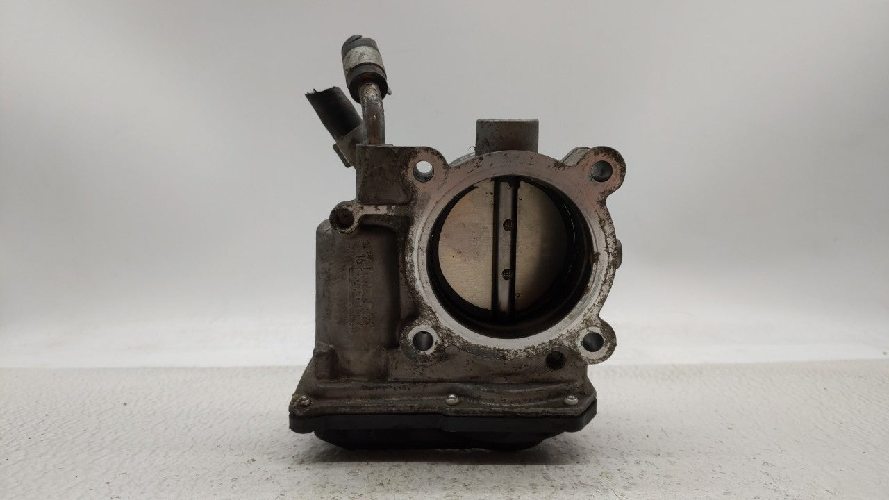 2014-2016 Kia Forte Throttle Body P/N:35100-2E400 Fits Fits 2012 2013 2014 2015 2016 2018 2019 OEM Used Auto Parts - Oemused