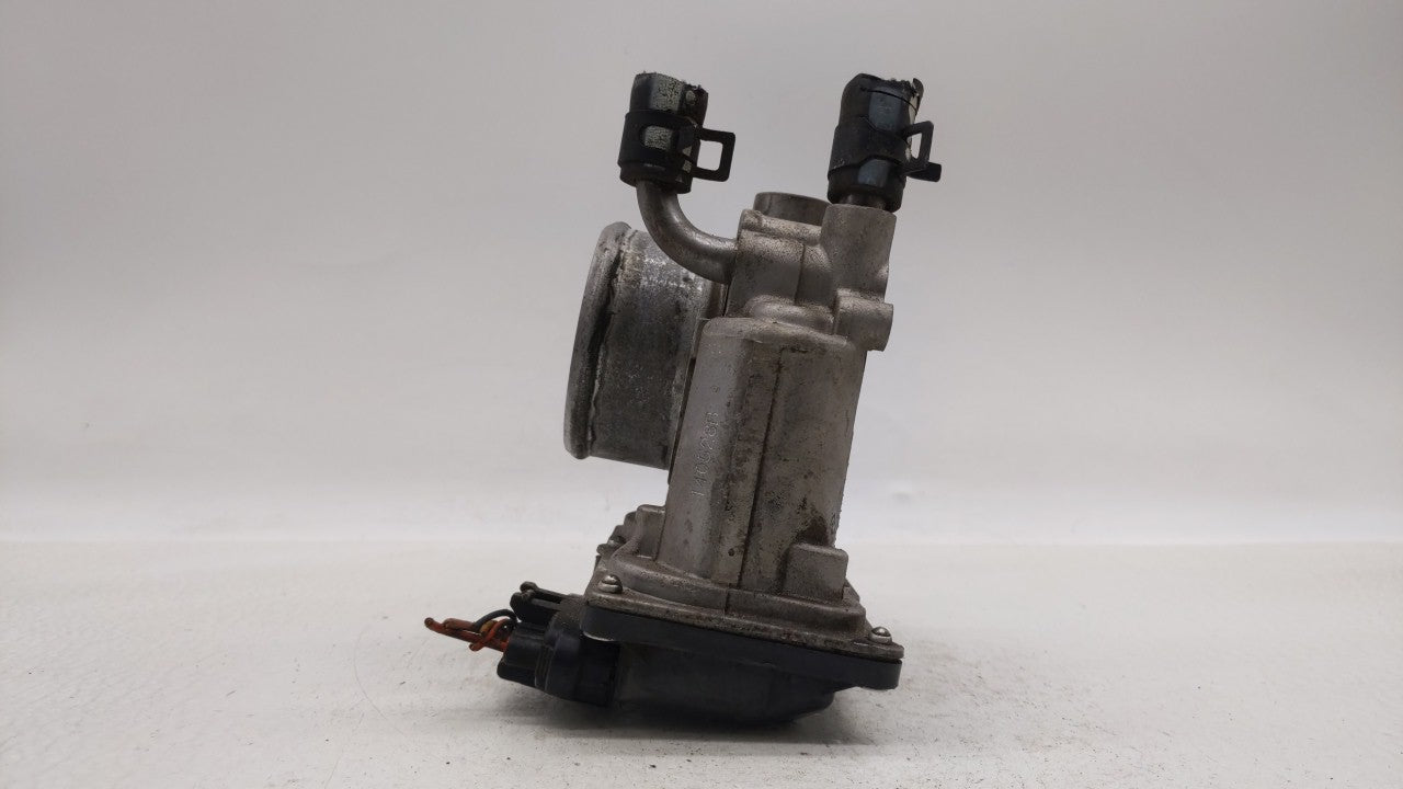 2014-2016 Kia Forte Throttle Body P/N:35100-2B320 Fits Fits 2013 2014 2015 2016 OEM Used Auto Parts - Oemusedautoparts1.com