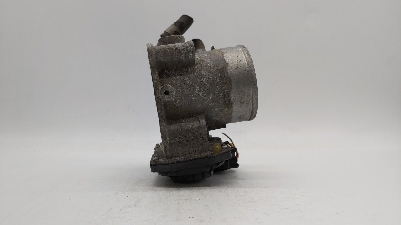 2014-2016 Kia Forte Throttle Body P/N:35100-2E400 Fits Fits 2012 2013 2014 2015 2016 2018 2019 OEM Used Auto Parts - Oemused