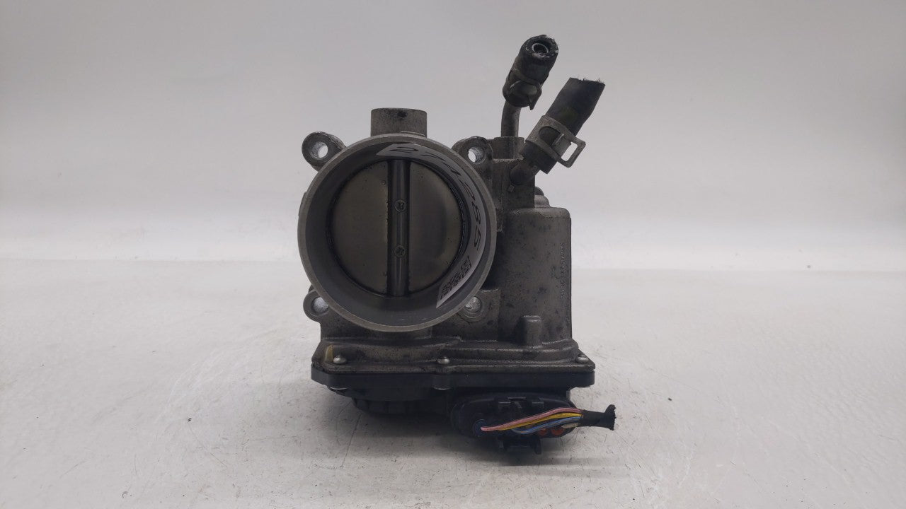 2014-2016 Kia Forte Throttle Body P/N:35100-2E400 Fits Fits 2012 2013 2014 2015 2016 2018 2019 OEM Used Auto Parts - Oemused