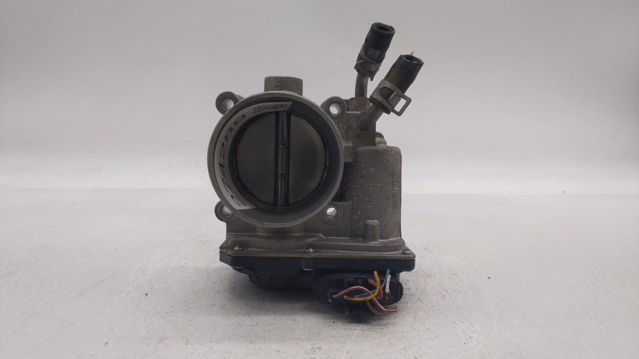 2014-2016 Kia Forte Throttle Body P/N:35100-2E400 Fits Fits 2012 2013 2014 2015 2016 2018 2019 OEM Used Auto Parts - Oemused