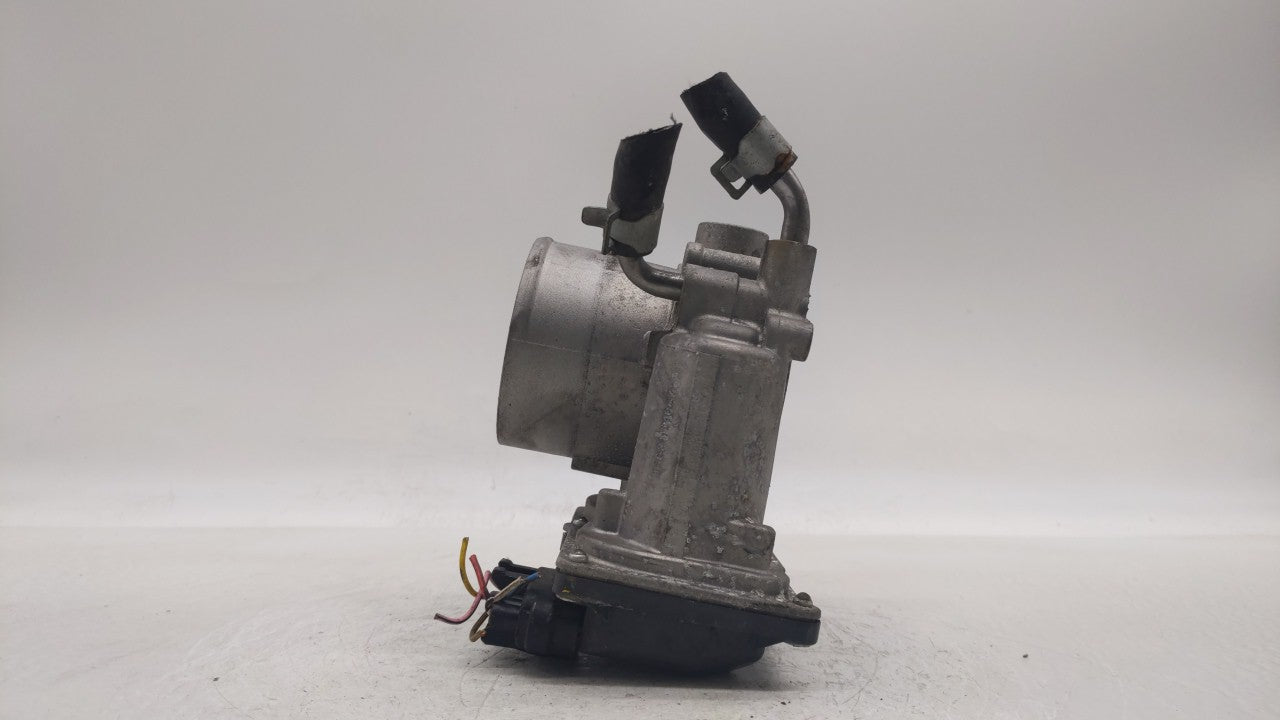 2014-2016 Kia Forte Throttle Body P/N:35100-2E400 Fits Fits 2012 2013 2014 2015 2016 2018 2019 OEM Used Auto Parts - Oemused