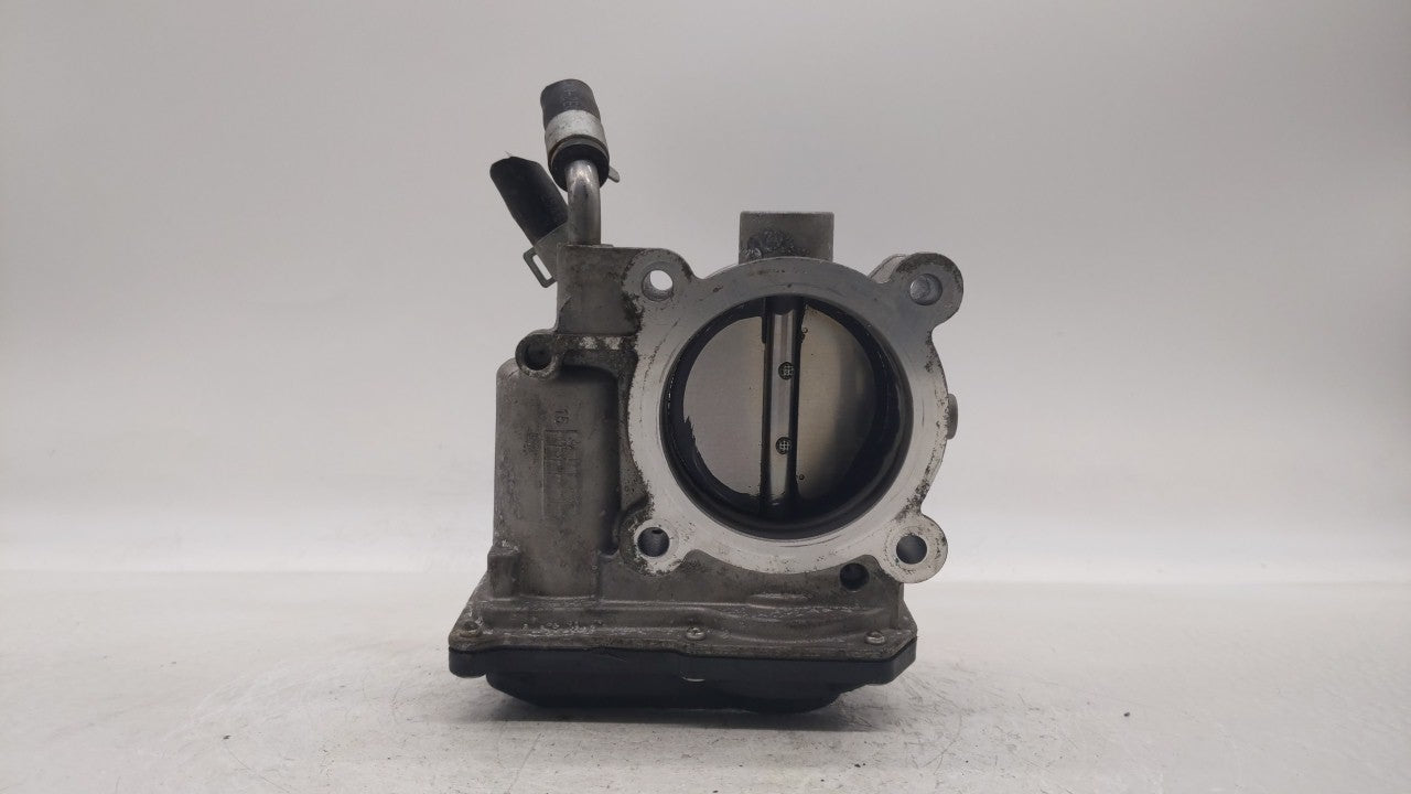 2014-2016 Kia Forte Throttle Body P/N:35100-2E400 Fits Fits 2012 2013 2014 2015 2016 2018 2019 OEM Used Auto Parts - Oemused