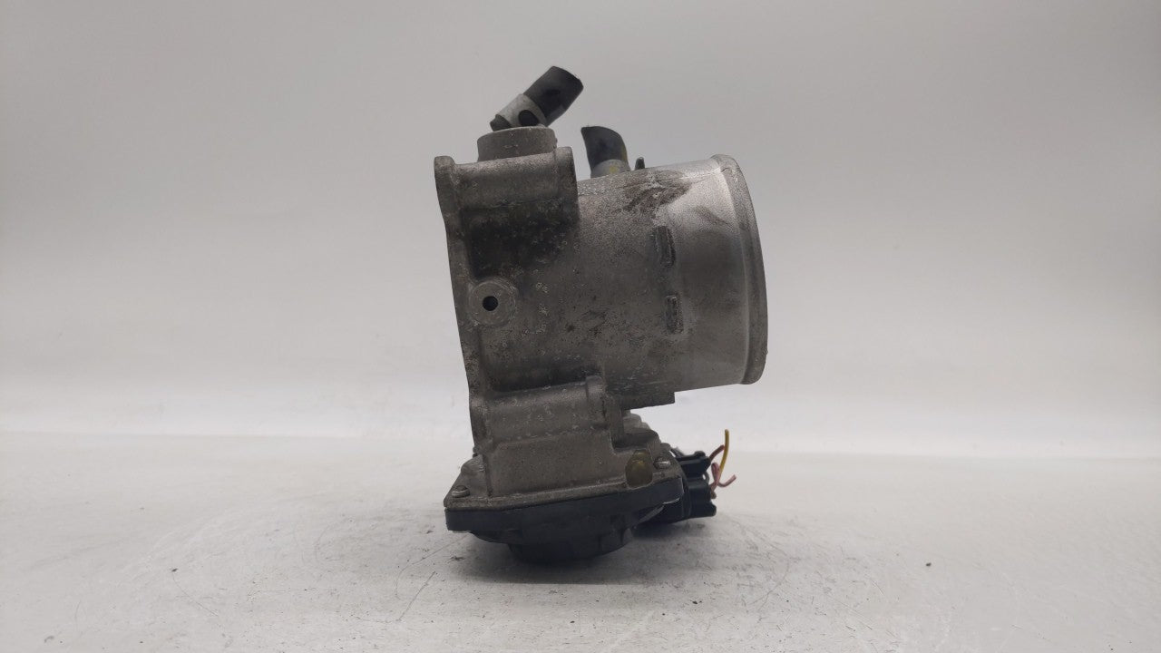 2014-2016 Kia Forte Throttle Body P/N:35100-2E400 Fits Fits 2012 2013 2014 2015 2016 2018 2019 OEM Used Auto Parts - Oemused