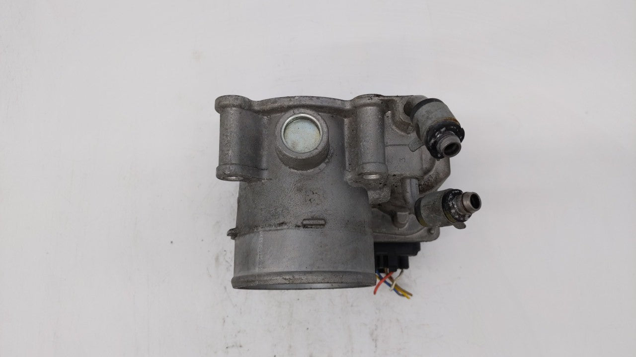2014-2016 Kia Forte Throttle Body P/N:35100-2E400 Fits Fits 2012 2013 2014 2015 2016 2018 2019 OEM Used Auto Parts - Oemused