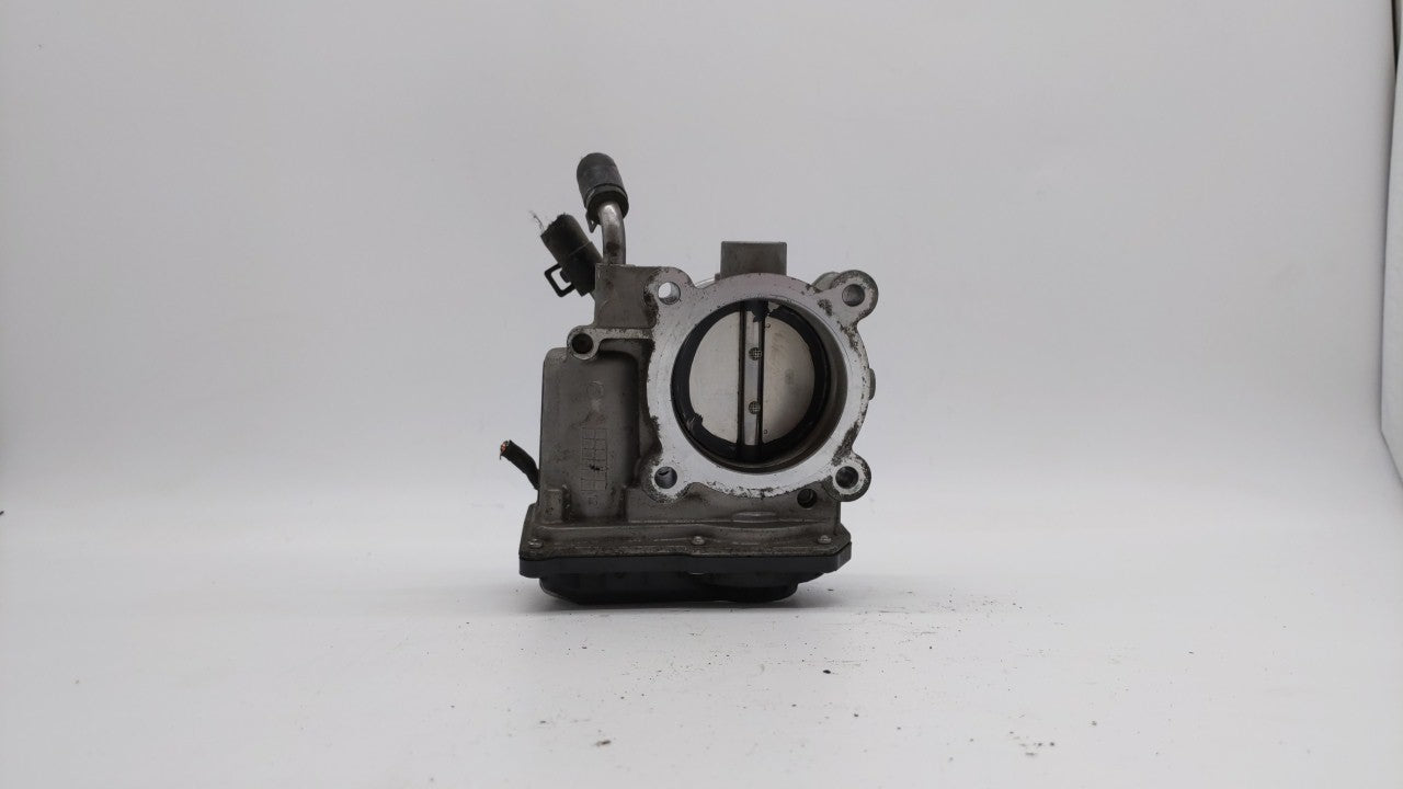 2014-2016 Kia Forte Throttle Body P/N:35100-2E400 Fits Fits 2012 2013 2014 2015 2016 2018 2019 OEM Used Auto Parts - Oemused