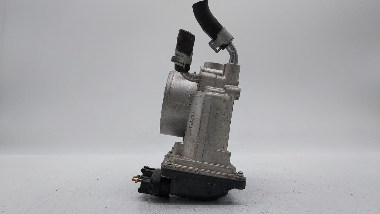 2014-2018 Kia Forte Throttle Body P/N:35100-2E000 Fits Fits 2011 2012 2013 2014 2015 2016 2017 2018 2019 OEM Used Auto Parts
