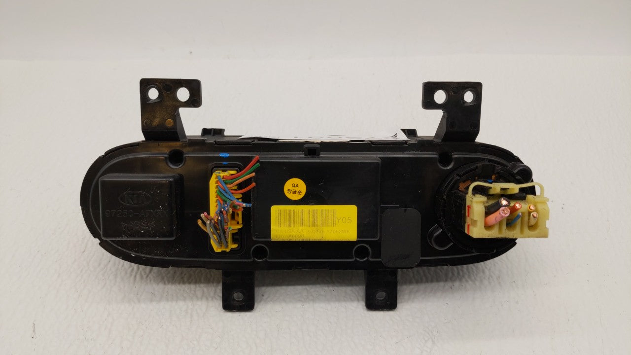 2014-2016 Kia Forte Climate Control Module Temperature AC/Heater Replacement P/N:97250-A7052WK 97250-A7051WK Fits OEM Used A
