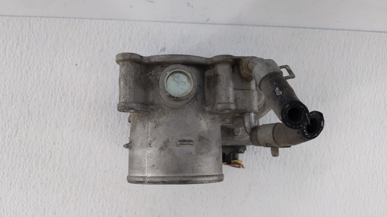 2014-2016 Kia Forte Throttle Body P/N:35100-2E400 Fits Fits 2012 2013 2014 2015 2016 2018 2019 OEM Used Auto Parts - Oemused