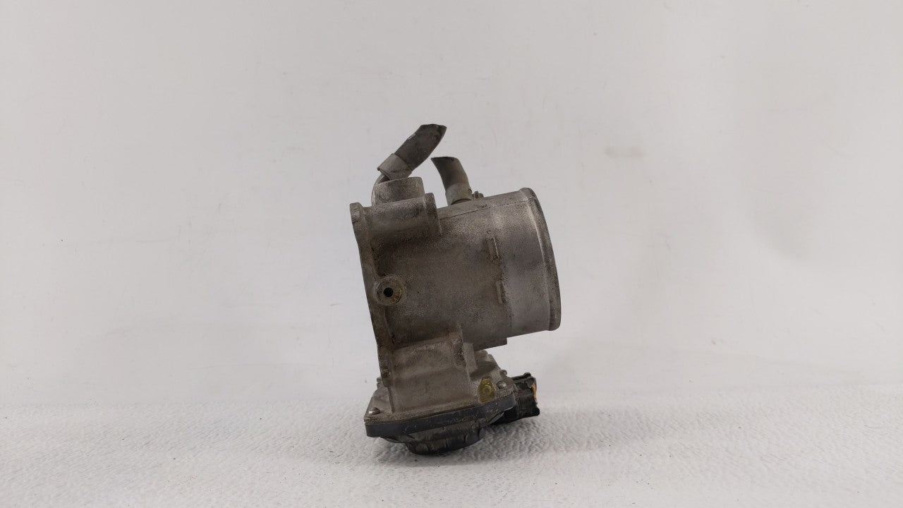 2014-2016 Kia Forte Throttle Body P/N:35100-2E400 Fits Fits 2012 2013 2014 2015 2016 2018 2019 OEM Used Auto Parts - Oemused