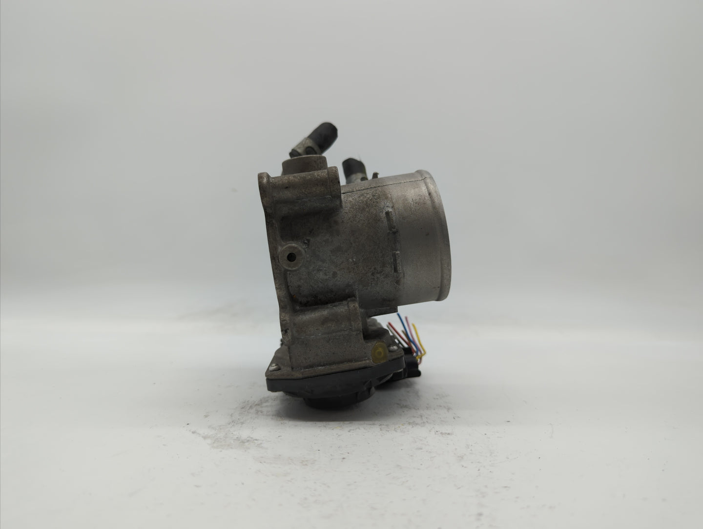 2014-2016 Kia Forte Throttle Body P/N:35100-2E400 Fits Fits 2012 2013 2014 2015 2016 2018 2019 OEM Used Auto Parts - Oemused