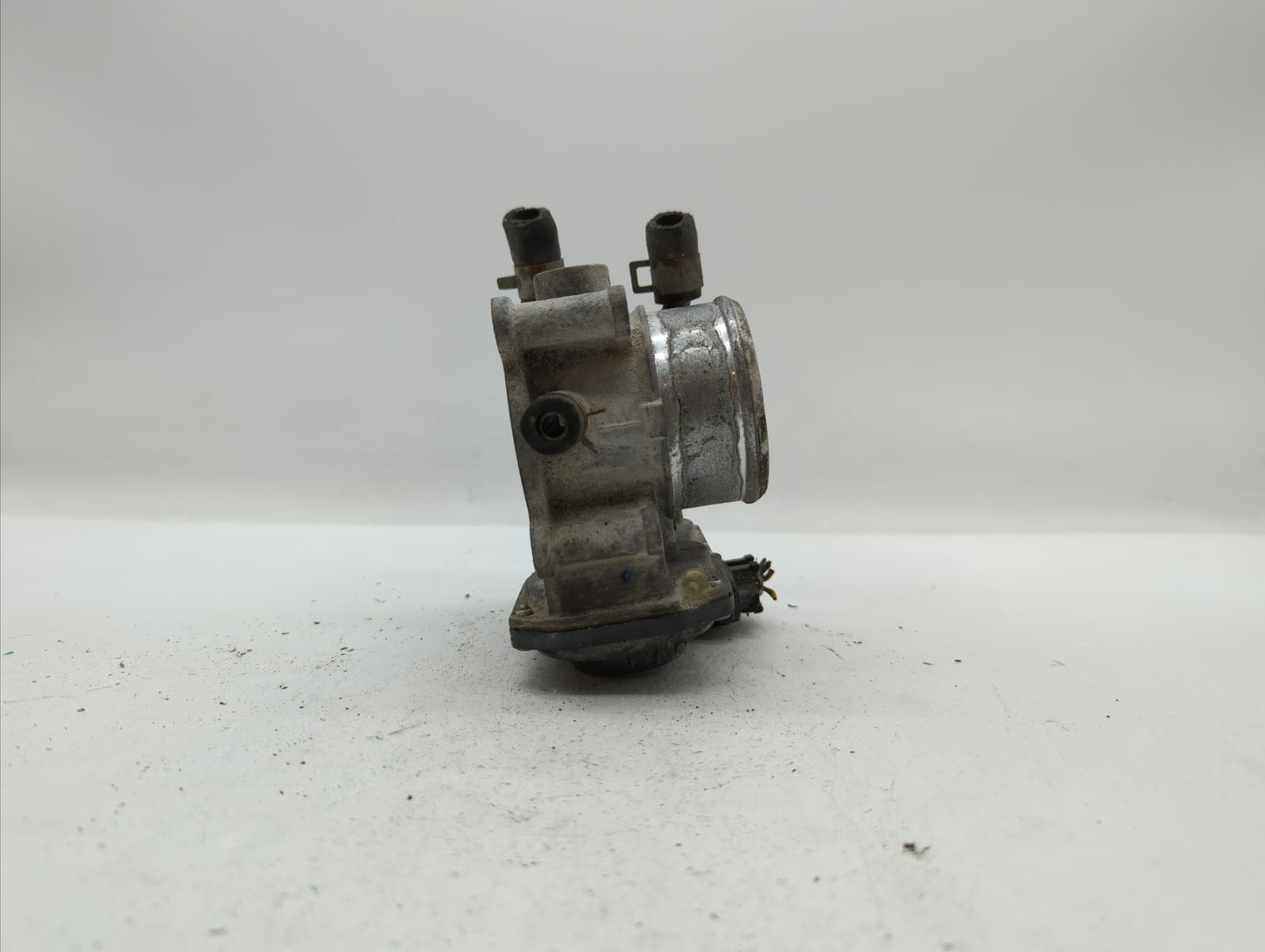 2014-2016 Kia Forte Throttle Body P/N:35100-2B320 Fits Fits 2013 2014 2015 2016 OEM Used Auto Parts - Oemusedautoparts1.com