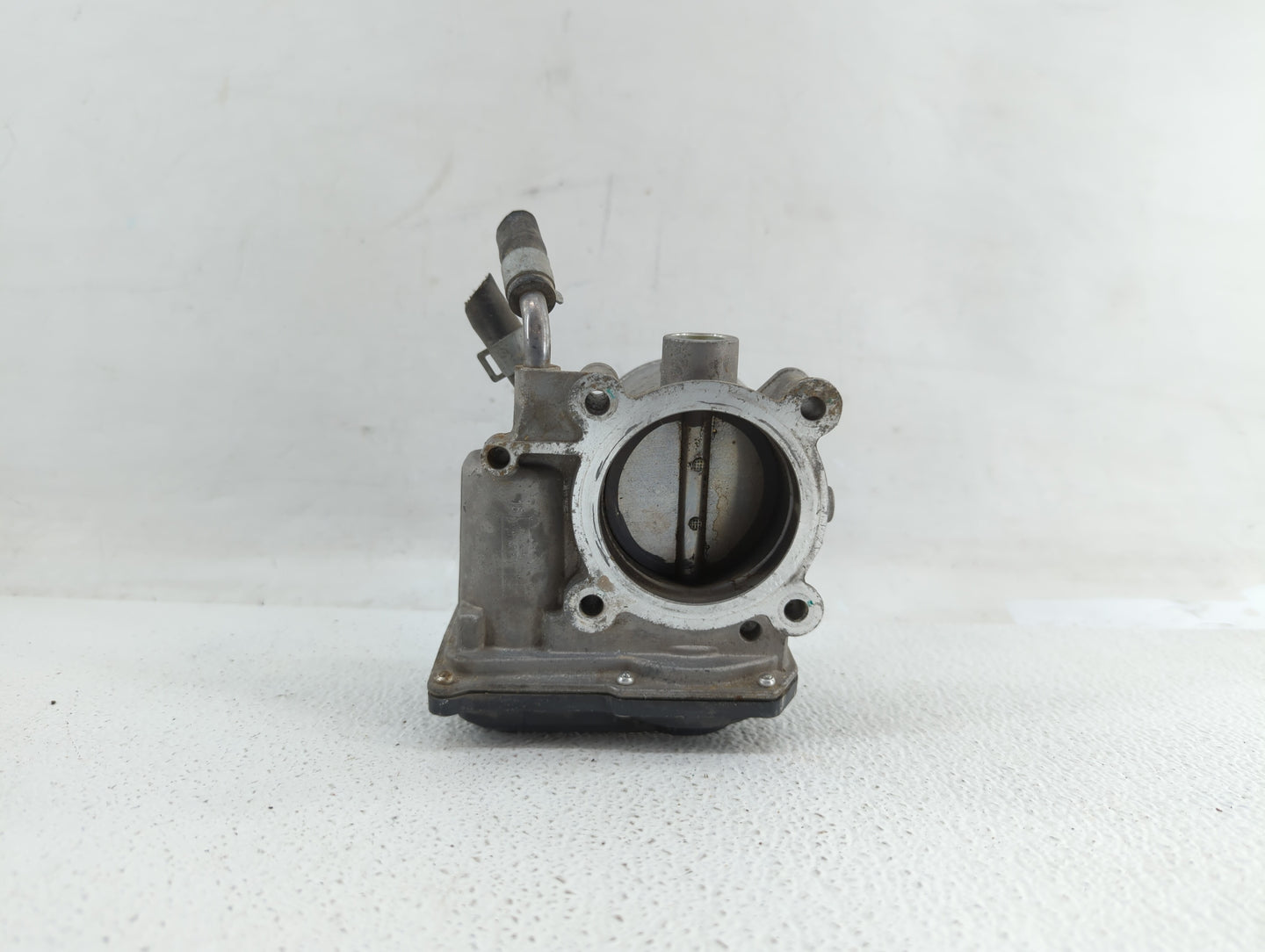 2014-2016 Kia Forte Throttle Body P/N:35100-2E000 Fits Fits 2012 2013 2014 2015 2016 2018 2019 OEM Used Auto Parts - Oemused