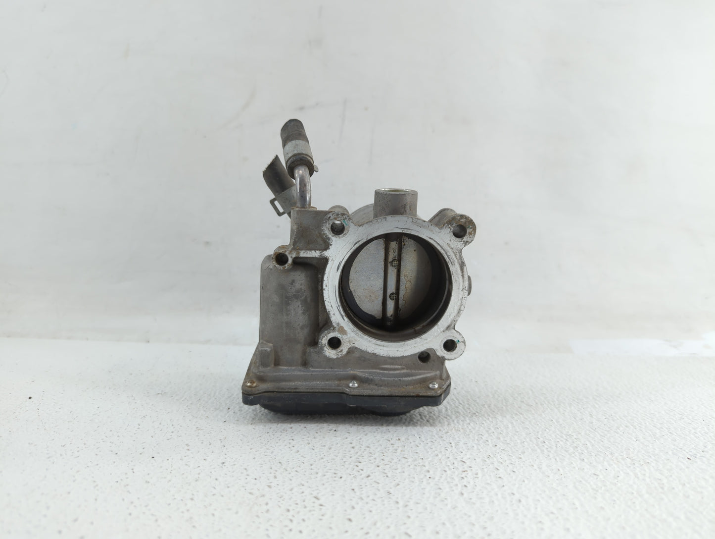 2014-2016 Kia Forte Throttle Body P/N:35100-2E000 Fits Fits 2012 2013 2014 2015 2016 2018 2019 OEM Used Auto Parts - Oemused