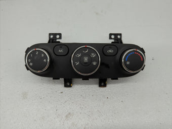 compare product 2014-2016 Kia Forte Climate Control Module Temperature AC/Heater Replacement P/N:97250-A7050WK 97250-A7052WK Fits OEM Used Auto Parts
