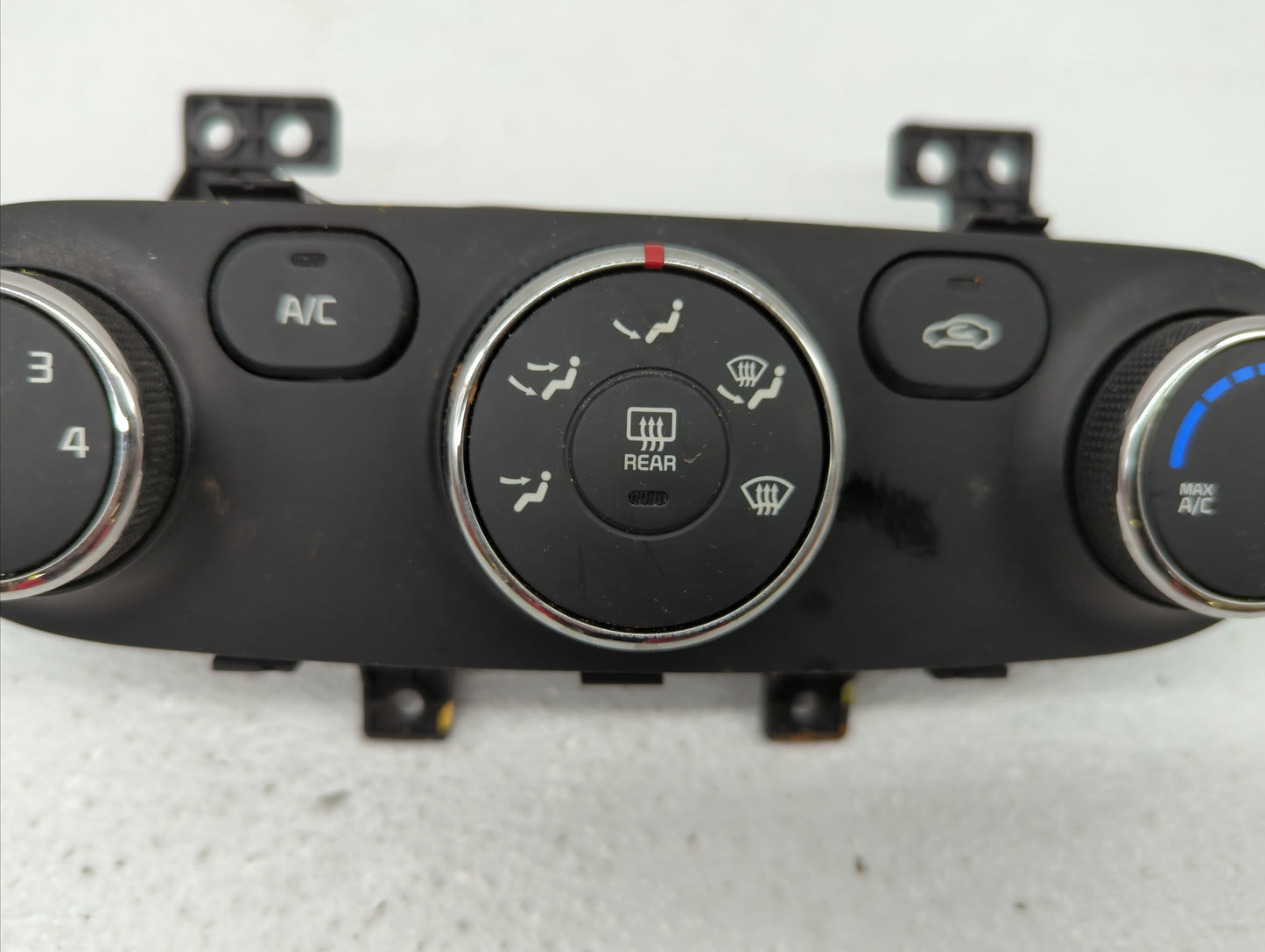 2014-2016 Kia Forte Climate Control Module Temperature AC/Heater Replacement P/N:97250-A7050WK 97250-A7052WK Fits OEM Used A