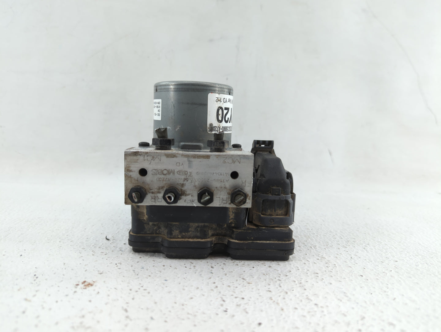 2014-2016 Kia Forte ABS Pump Control Module Replacement P/N:58900-A7200 58920-A7200 Fits Fits 2014 2015 2016 OEM Used Auto P