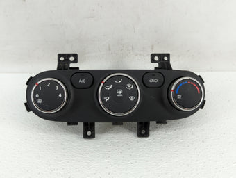 compare product 2014-2016 Kia Forte Climate Control Module Temperature AC/Heater Replacement P/N:97250-A7050WK 97250-A7052WK Fits OEM Used Auto Parts