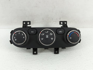 2014-2016 Kia Forte Climate Control Module Temperature AC/Heater Replacement P/N:97250-A7050WK 97250-A7052WK Fits OEM Used A