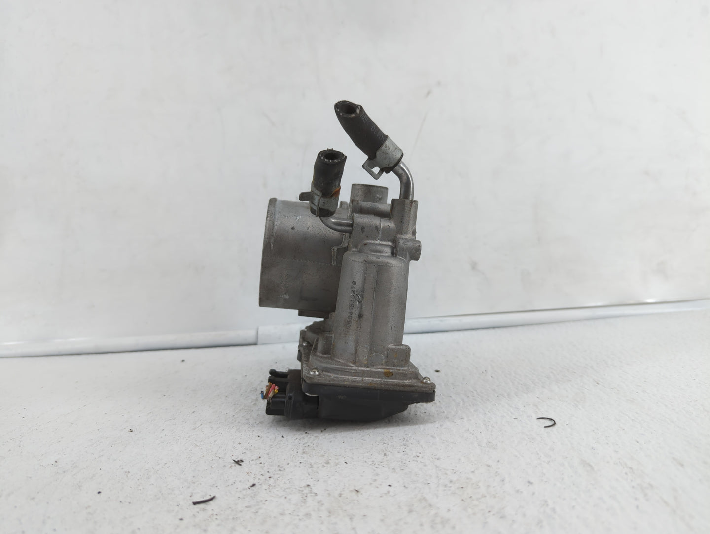 2014-2016 Kia Forte Throttle Body P/N:35100-2E400 35100-2E000 Fits Fits 2012 2013 2014 2015 2016 2018 2019 OEM Used Auto Par