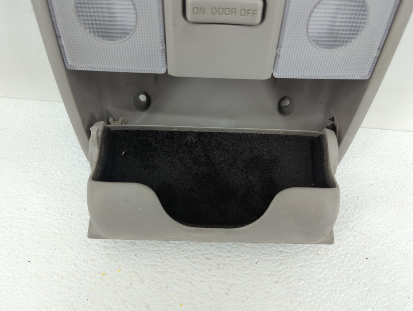 2016 Kia Forte Overhead Roof Console Grey - Oemusedautoparts1.com