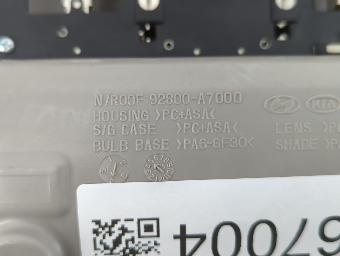 2016 Kia Forte Overhead Roof Console Grey - Oemusedautoparts1.com
