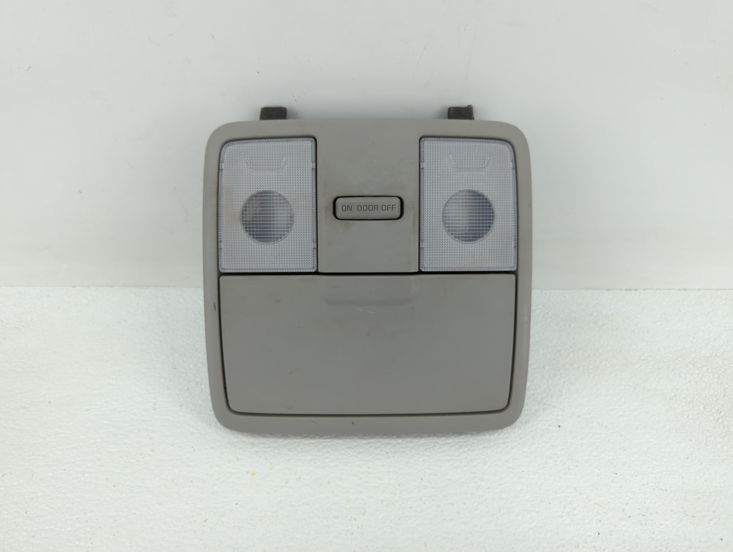 2016 Kia Forte Overhead Roof Console Light Beige - Oemusedautoparts1.com