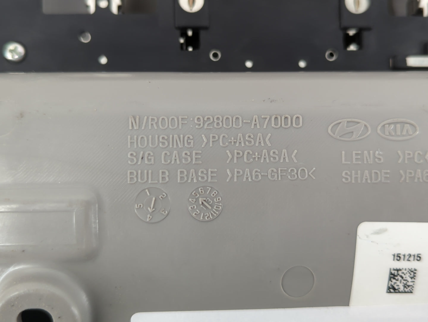 2016 Kia Forte Overhead Roof Console Light Beige - Oemusedautoparts1.com