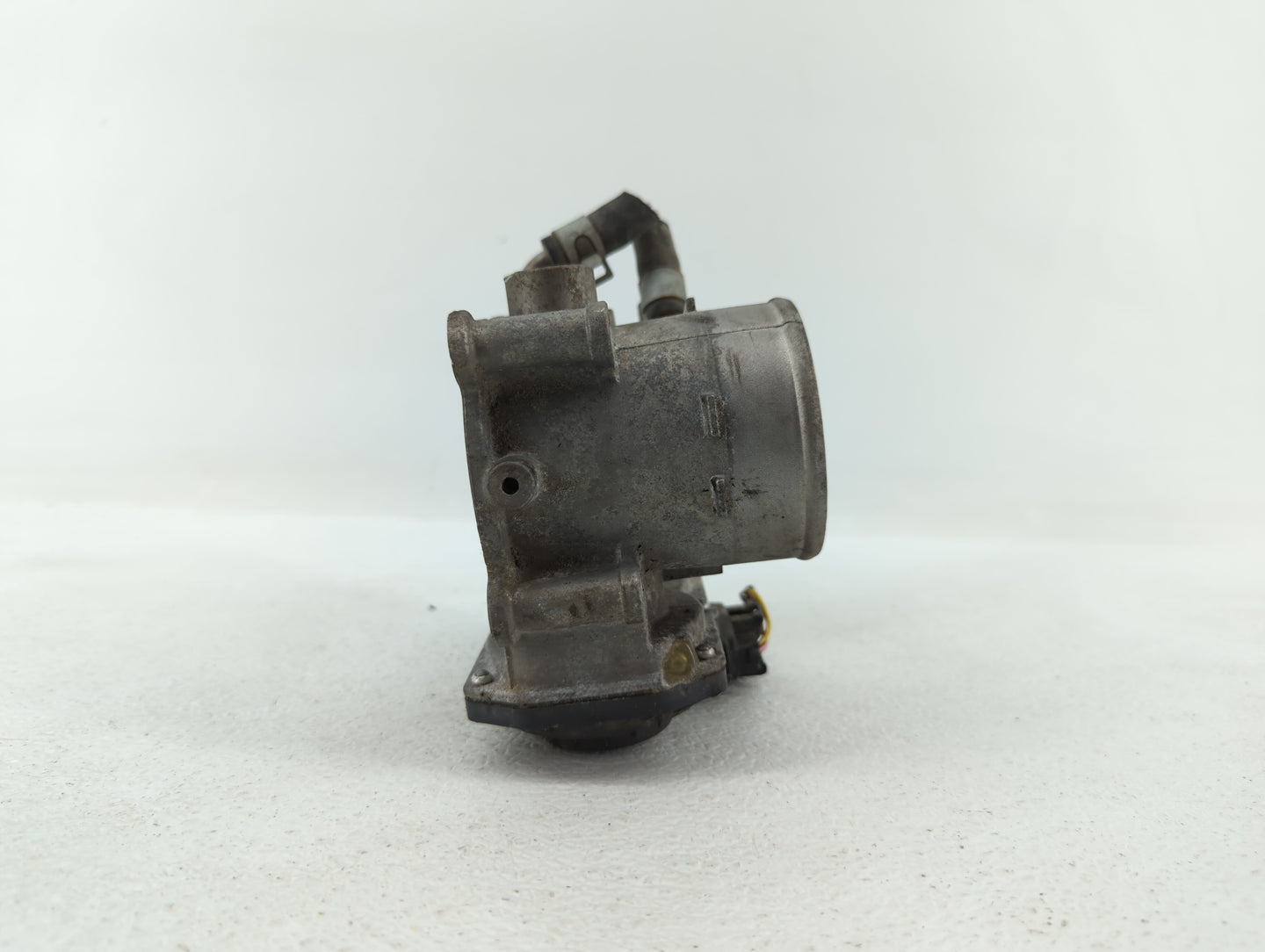 2014-2016 Kia Forte Throttle Body P/N:35100-2E400 35100-2E000 Fits Fits 2012 2013 2014 2015 2016 2018 2019 OEM Used Auto Par