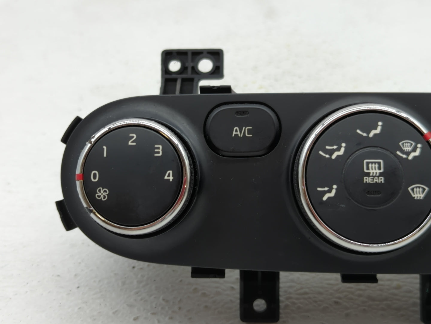 2014-2016 Kia Forte Climate Control Module Temperature AC/Heater Replacement P/N:97250-A7XXX 97250-A7050WK Fits OEM Used Aut