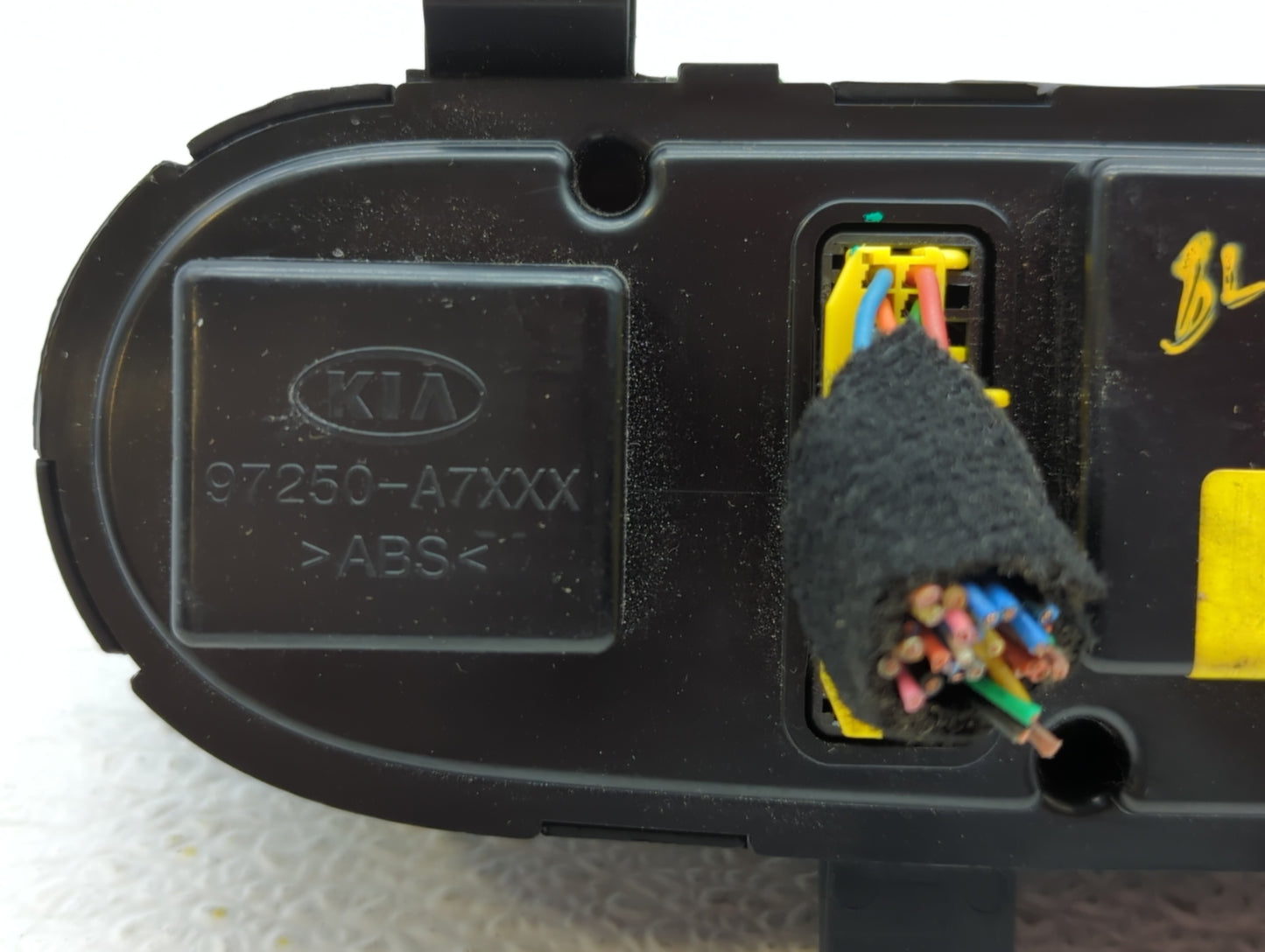 2014-2016 Kia Forte Climate Control Module Temperature AC/Heater Replacement P/N:97250-A7XXX 97250-A7050WK Fits OEM Used Aut