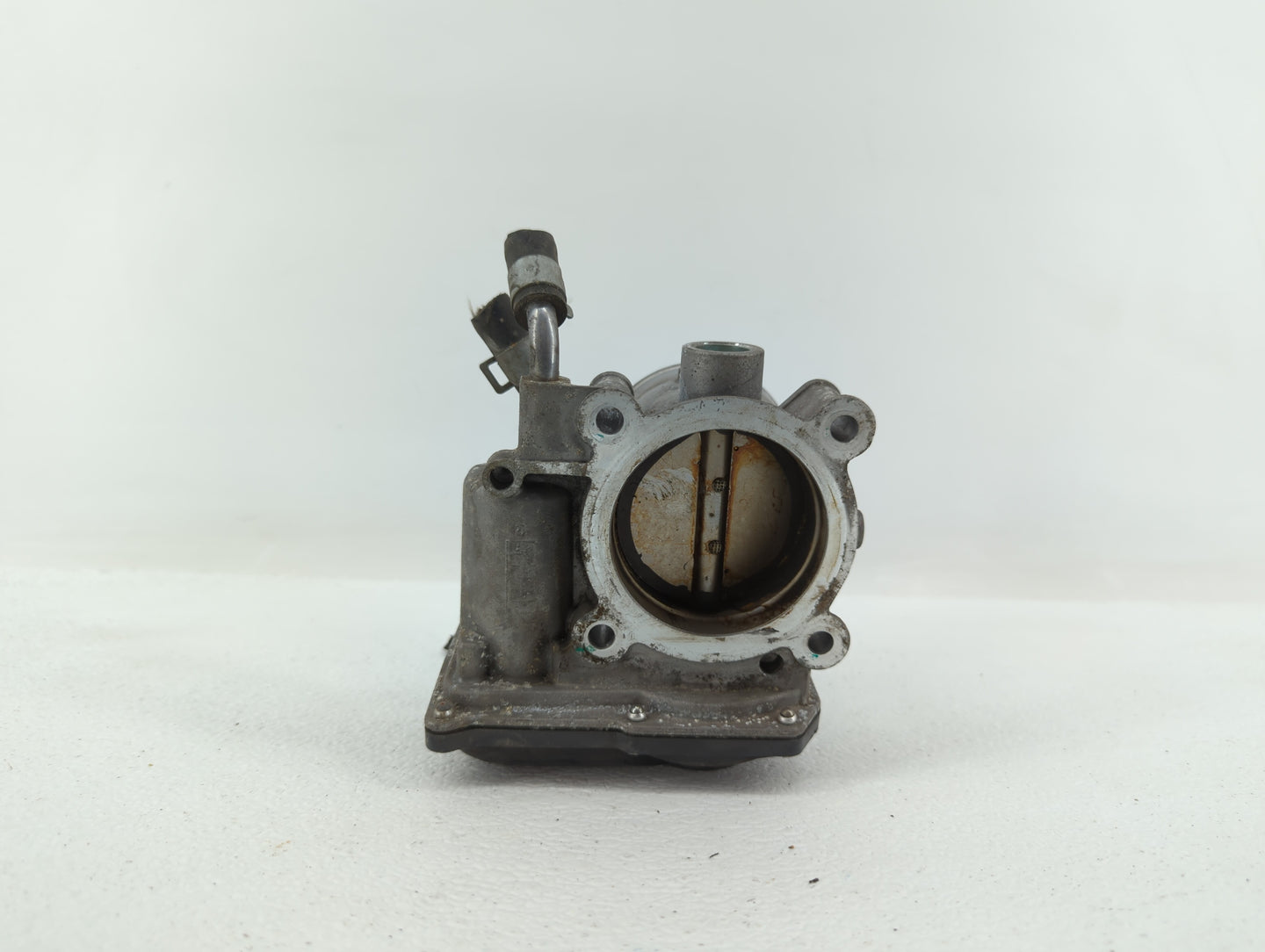 2014-2016 Kia Forte Throttle Body P/N:35100-2E400 35100-2E000 Fits Fits 2012 2013 2014 2015 2016 2018 2019 OEM Used Auto Par