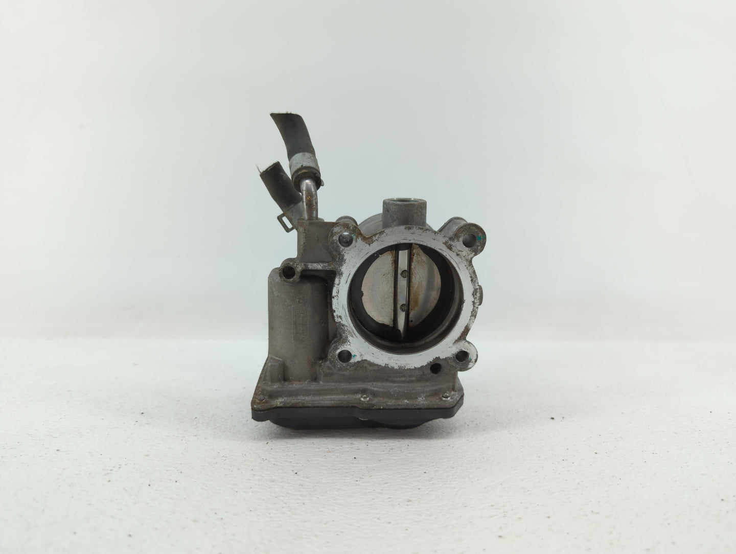 2014-2016 Kia Forte Throttle Body P/N:35100-2E400 35100-2E000 Fits Fits 2012 2013 2014 2015 2016 2018 2019 OEM Used Auto Par