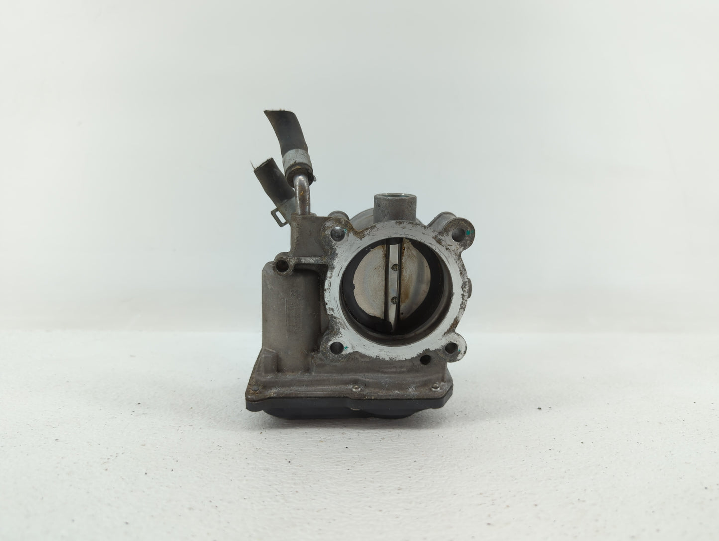 2014-2016 Kia Forte Throttle Body P/N:35100-2E400 35100-2E000 Fits Fits 2012 2013 2014 2015 2016 2018 2019 OEM Used Auto Par