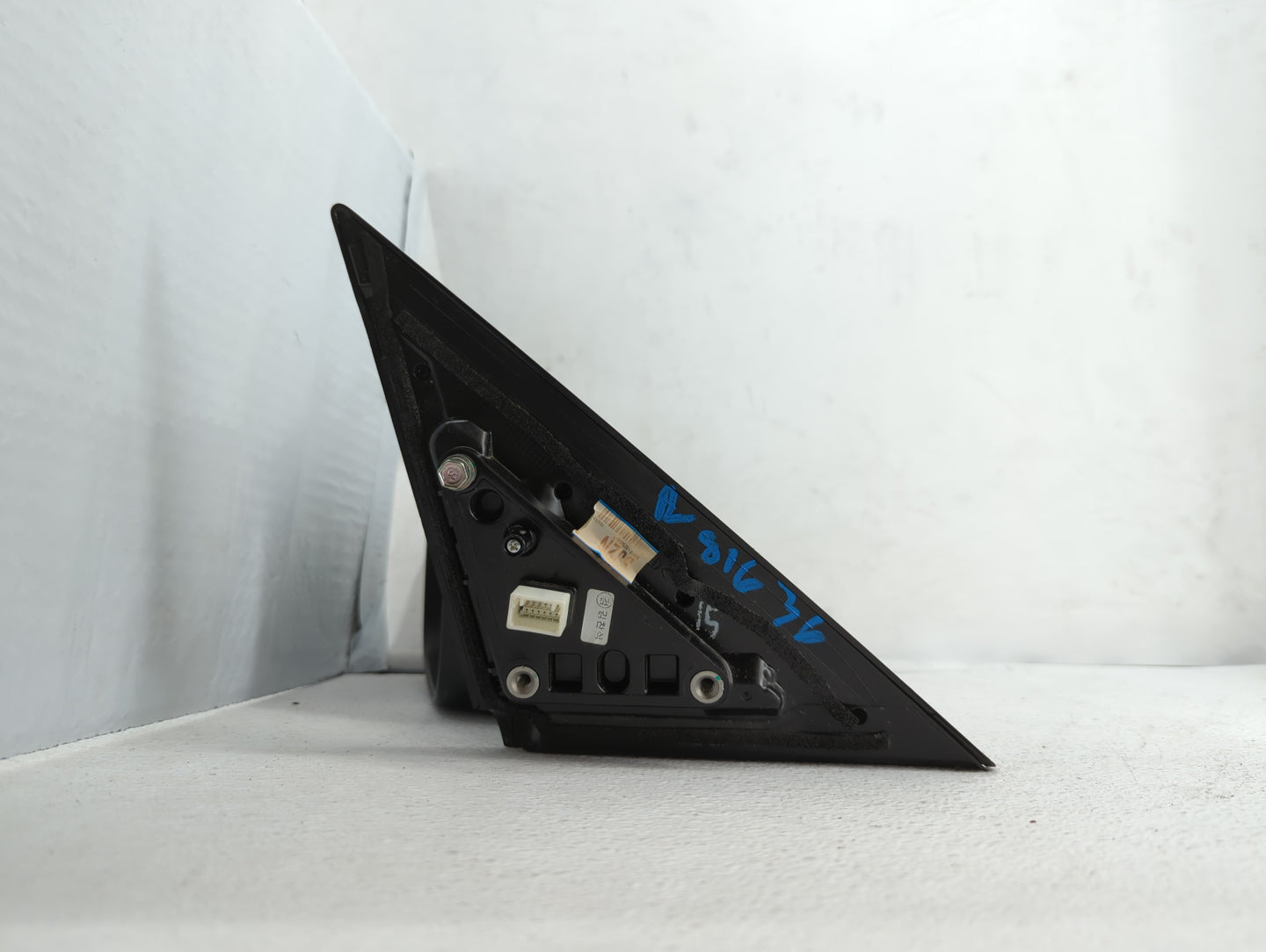 2016-2018 Kia Forte Driver Side View Mirror - Left Door Mirror OEM Used - Oemusedautoparts1.com