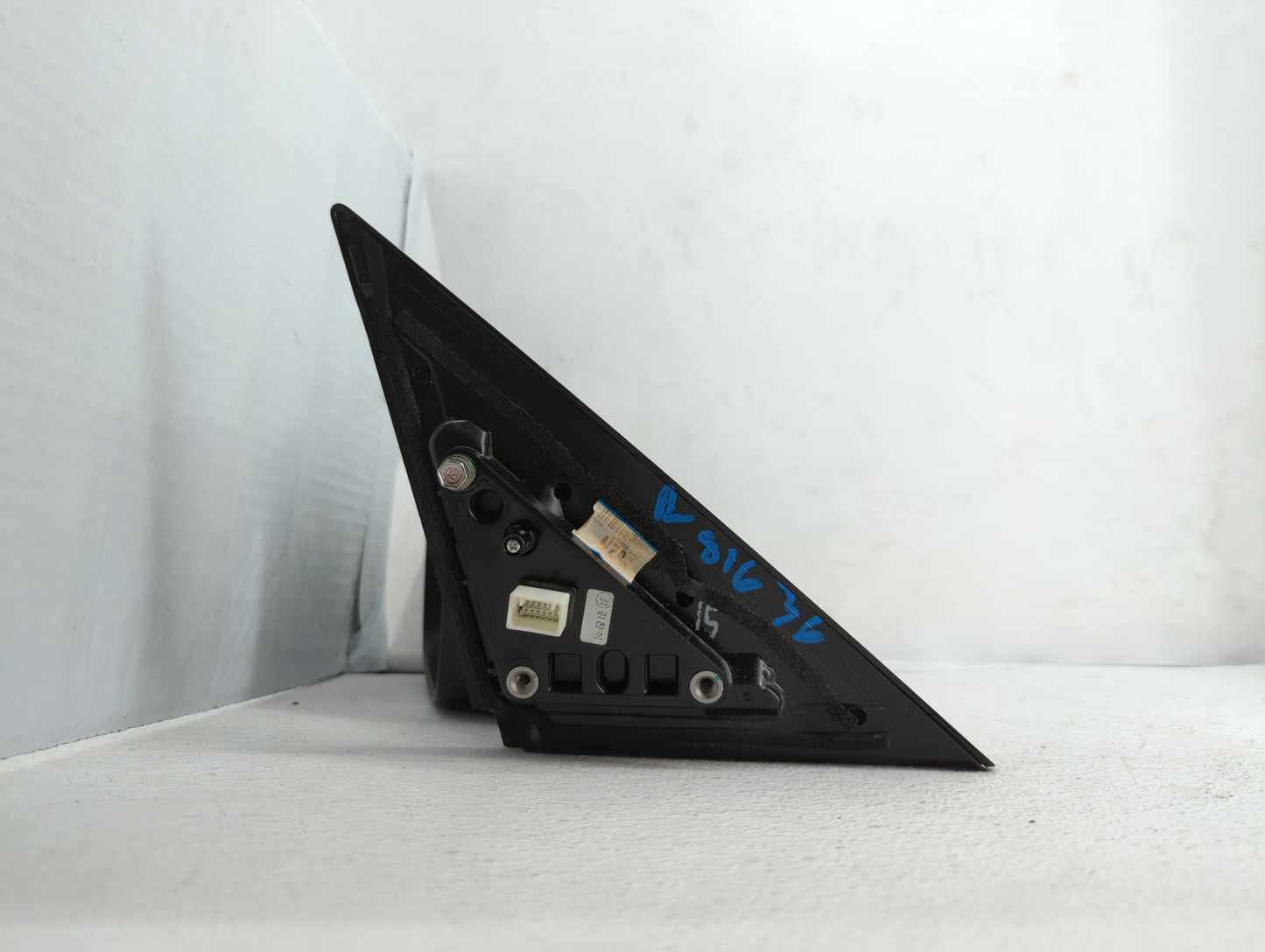 2016-2018 Kia Forte Driver Side View Mirror - Left Door Mirror OEM Used - Oemusedautoparts1.com