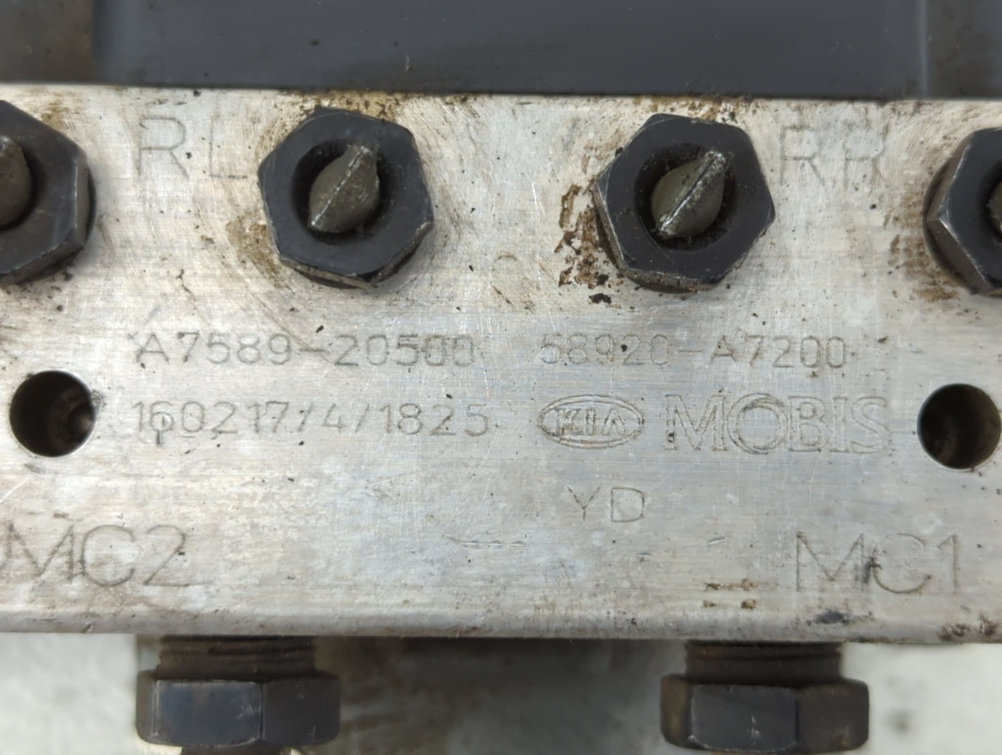 2014-2016 Kia Forte ABS Pump Control Module Replacement P/N:58900-A7200 58920-A7200 Fits Fits 2014 2015 2016 OEM Used Auto P