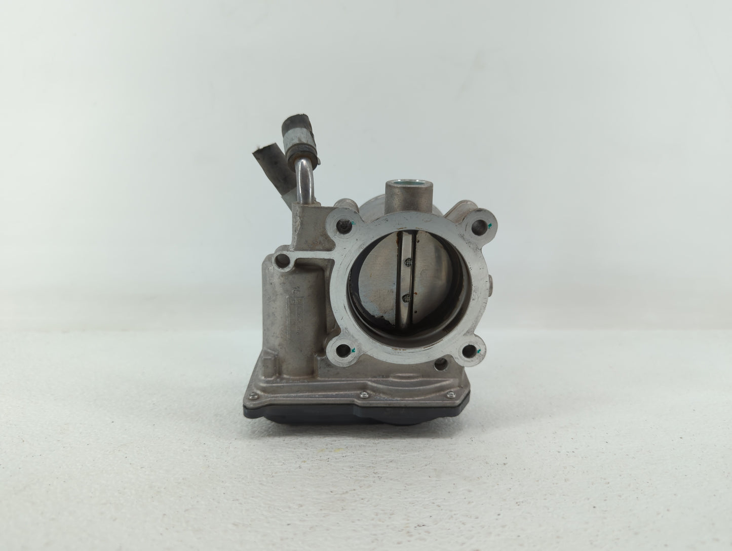 2014-2016 Kia Forte Throttle Body P/N:35100-2E400 35100-2E000 Fits Fits 2012 2013 2014 2015 2016 2018 2019 OEM Used Auto Par