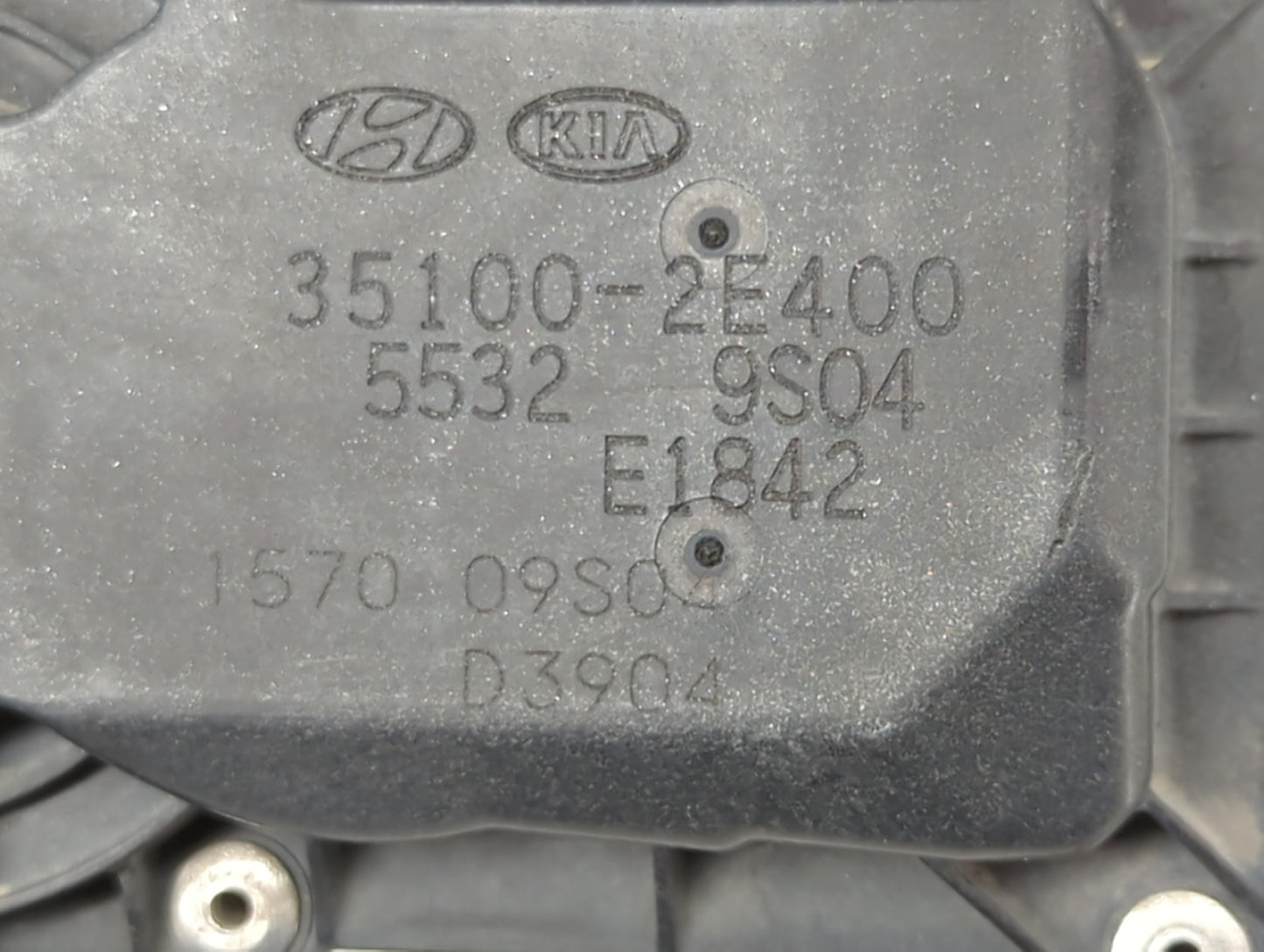 2014-2016 Kia Forte Throttle Body P/N:35100-2E400 35100-2E000 Fits Fits 2012 2013 2014 2015 2016 2018 2019 OEM Used Auto Par