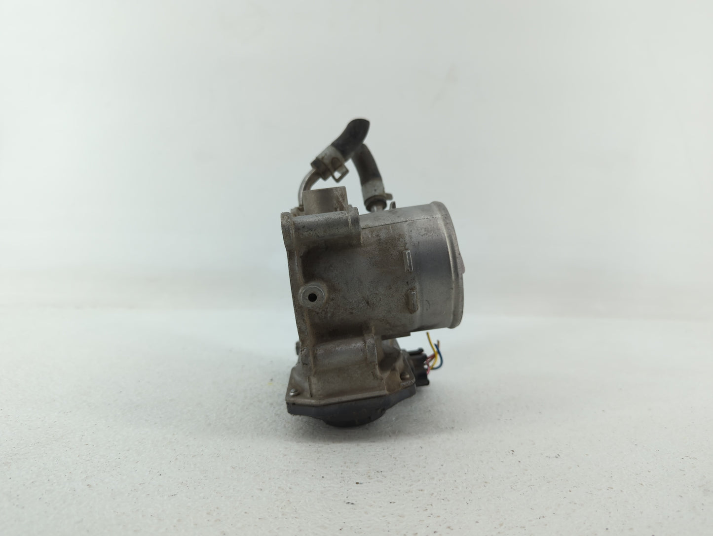 2014-2016 Kia Forte Throttle Body P/N:35100-2E400 35100-2E000 Fits Fits 2012 2013 2014 2015 2016 2018 2019 OEM Used Auto Par