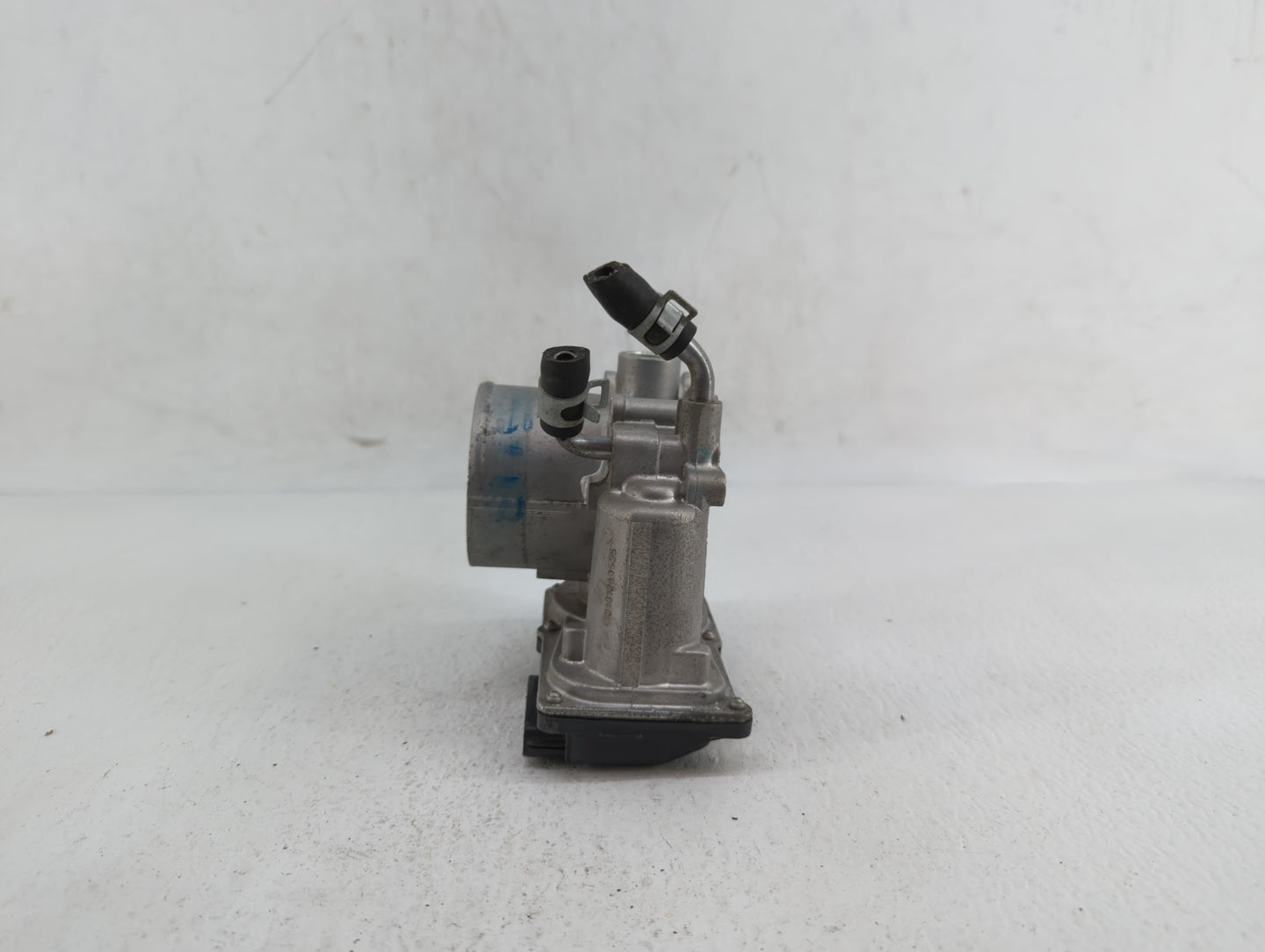 2014-2016 Kia Forte Throttle Body P/N:35100-2E400 35100-2E000 Fits Fits 2012 2013 2014 2015 2016 2018 2019 OEM Used Auto Par