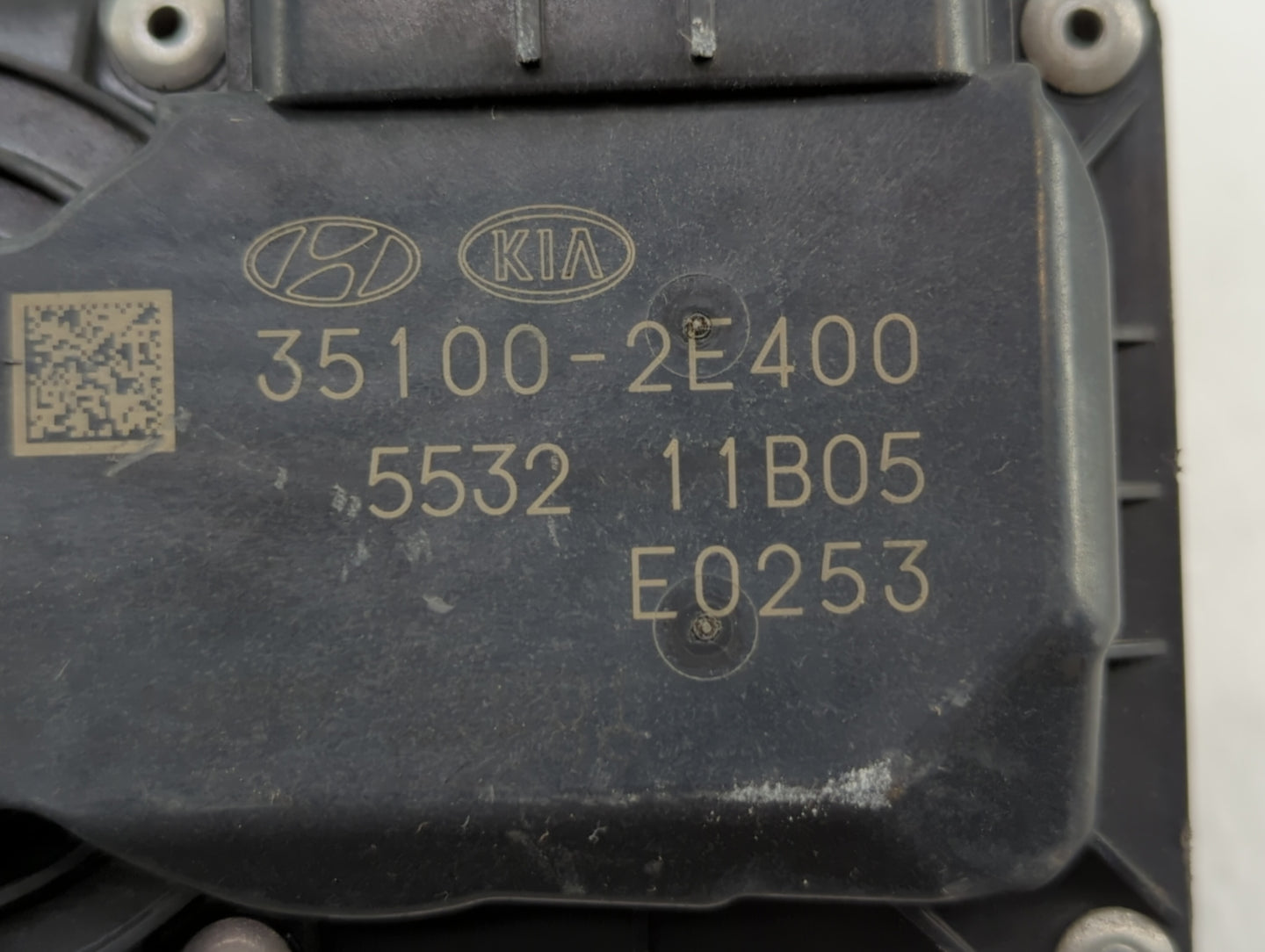 2014-2016 Kia Forte Throttle Body P/N:35100-2E400 35100-2E000 Fits Fits 2012 2013 2014 2015 2016 2018 2019 OEM Used Auto Par
