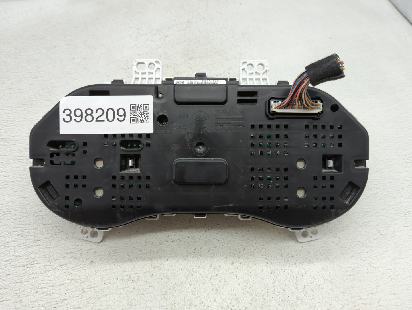 2014-2016 Kia Forte Instrument Cluster Speedometer Gauges P/N:94021-A300 94001-A7300, 94021-A7310 Fits Fits 2014 2015 2016 O