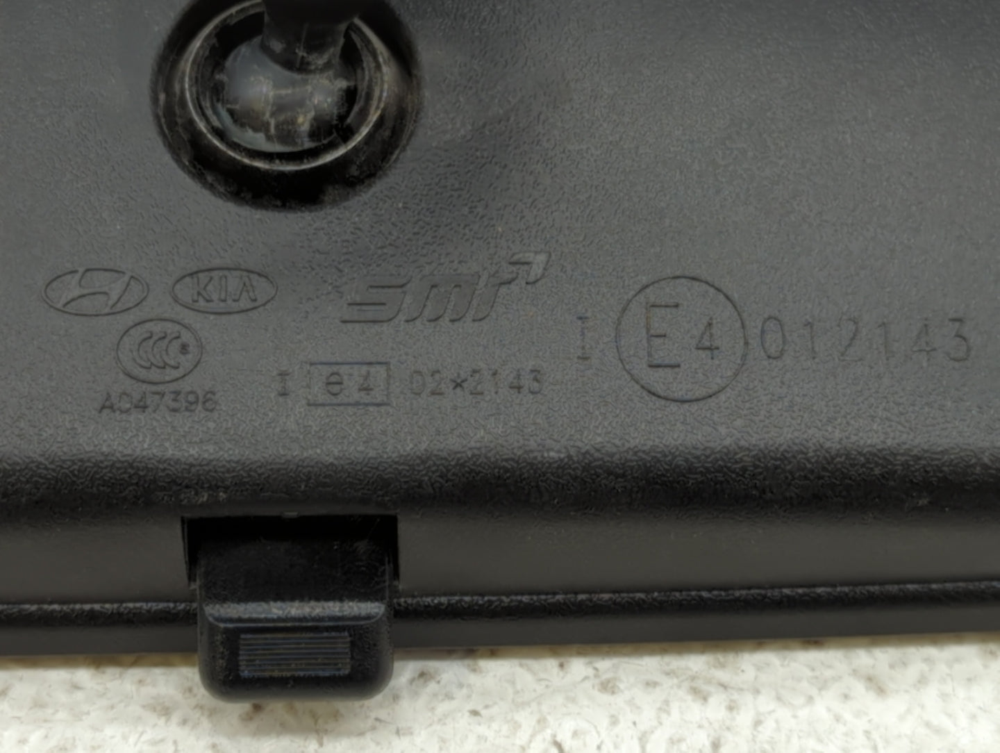 2010-2019 Kia Forte Interior Rear View Mirror Replacement OEM P/N:E13049848 E4012143 Fits OEM Used Auto Parts - Oemusedautop