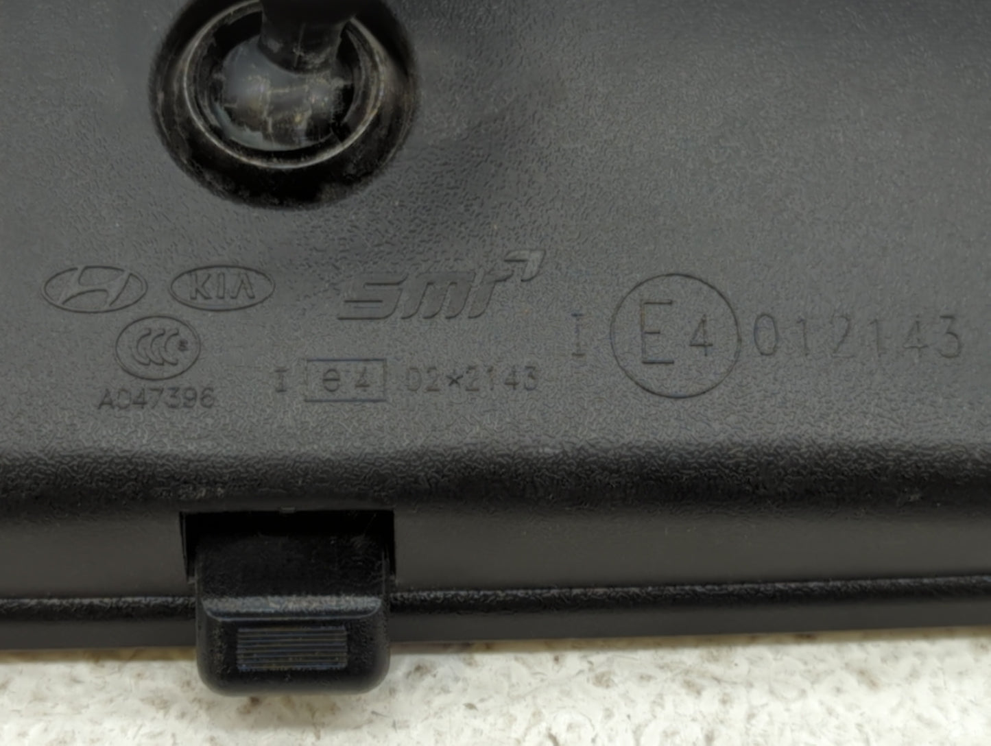 2010-2019 Kia Forte Interior Rear View Mirror Replacement OEM P/N:E13049848 E4012143 Fits OEM Used Auto Parts - Oemusedautop