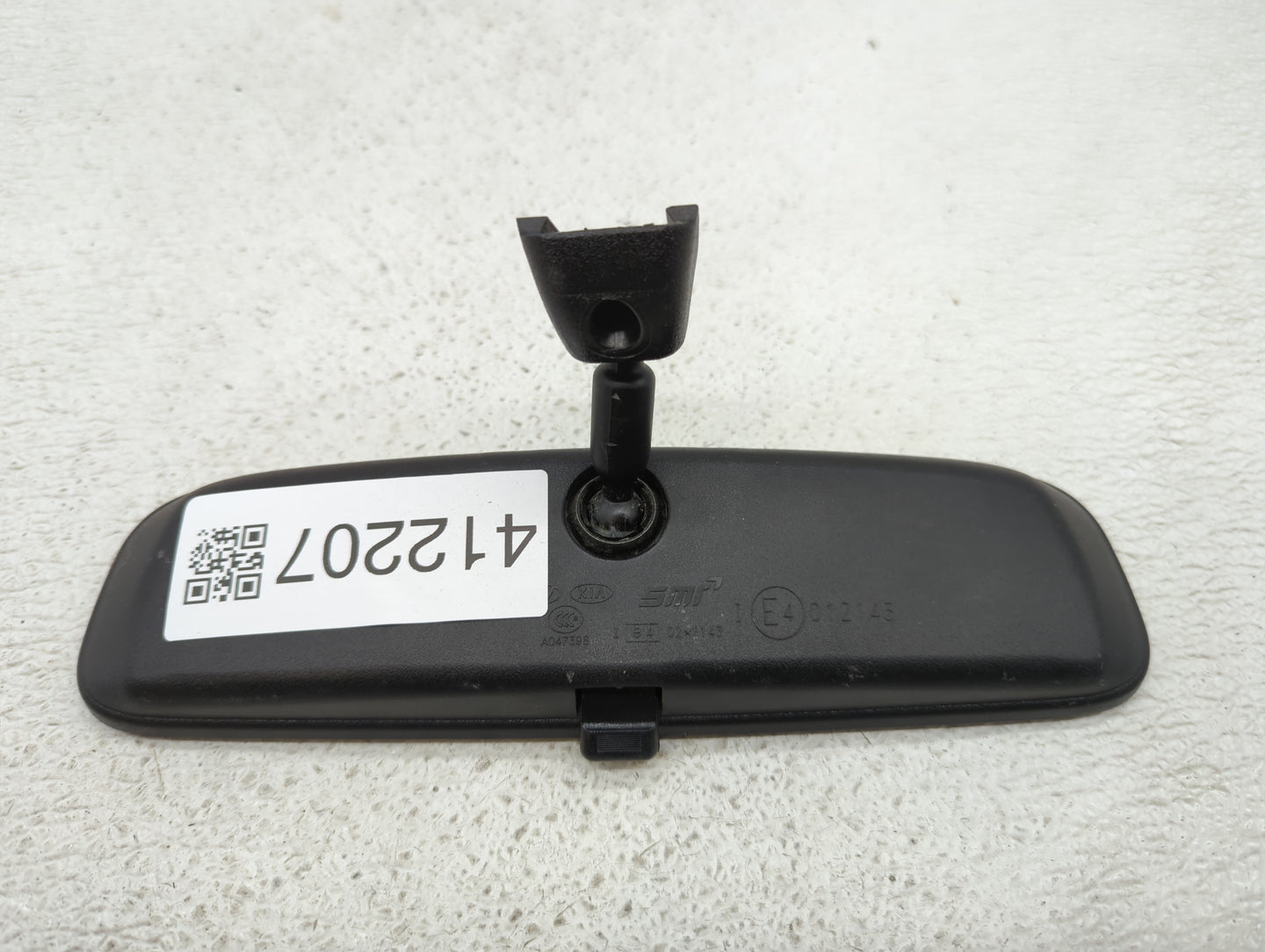 2010-2019 Kia Forte Interior Rear View Mirror Replacement OEM P/N:E13049848 E4012143 Fits OEM Used Auto Parts - Oemusedautop
