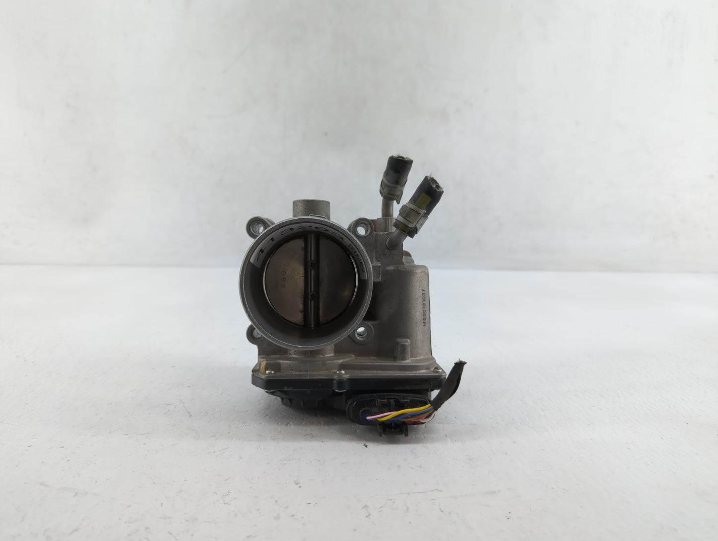 2014-2016 Kia Forte Throttle Body P/N:35100-2E400 35100-2E000 Fits Fits 2012 2013 2014 2015 2016 2018 2019 2020 2021 OEM Use