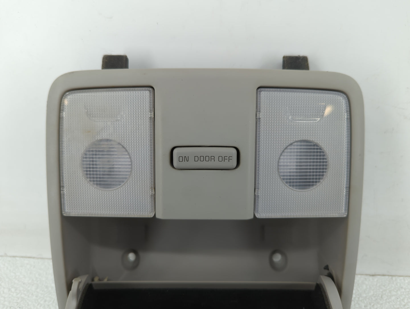 2016 Kia Forte Overhead Roof Console Grey - Oemusedautoparts1.com