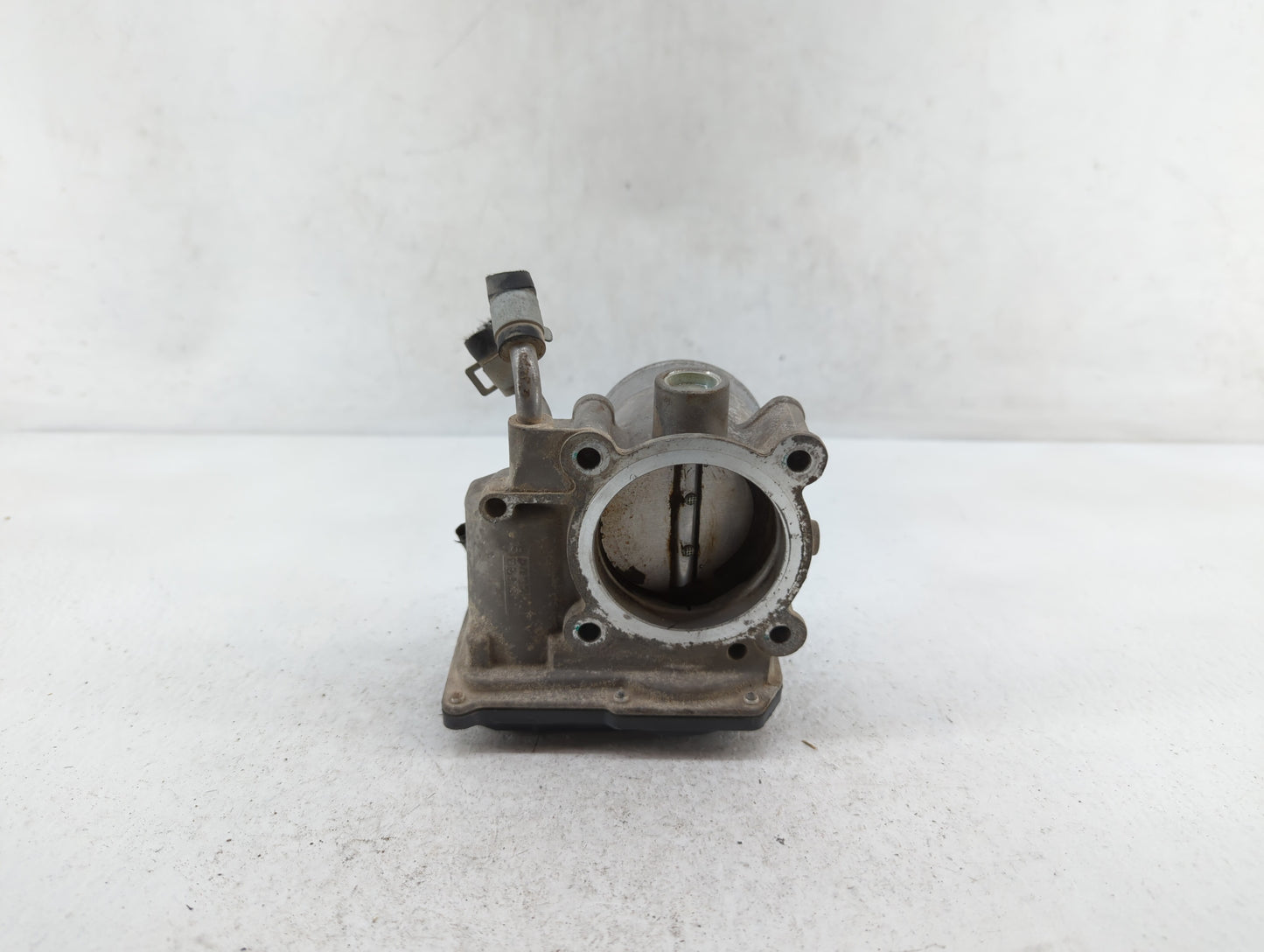 2014-2016 Kia Forte Throttle Body P/N:35100-2E400 35100-2E000 Fits Fits 2012 2013 2014 2015 2016 2018 2019 2020 2021 OEM Use